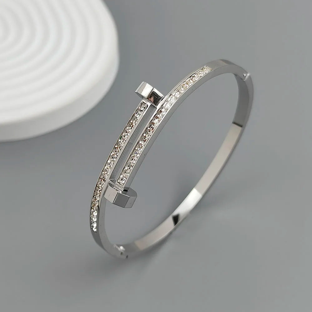 Nail gold-plated bracelet