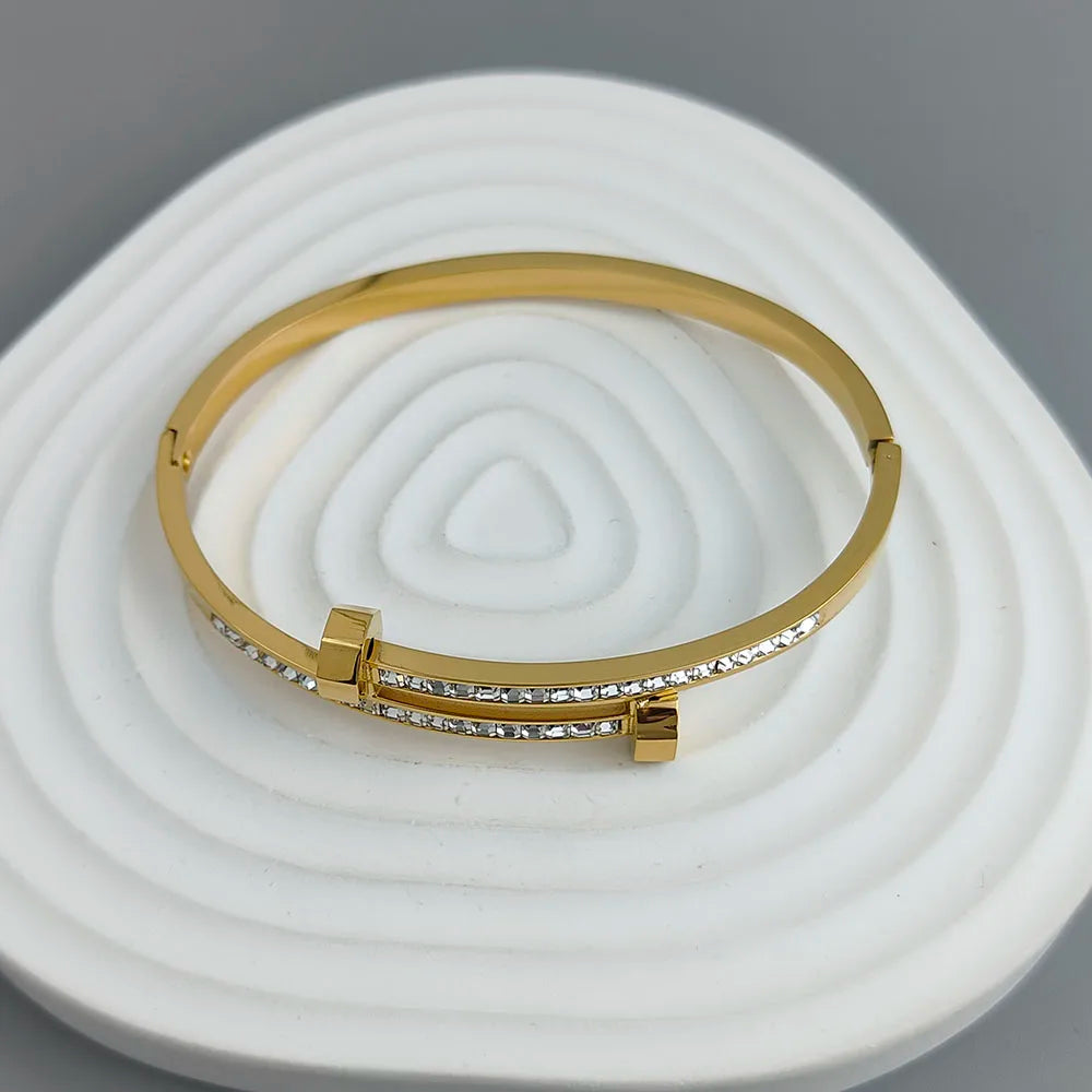 Nail gold-plated bracelet