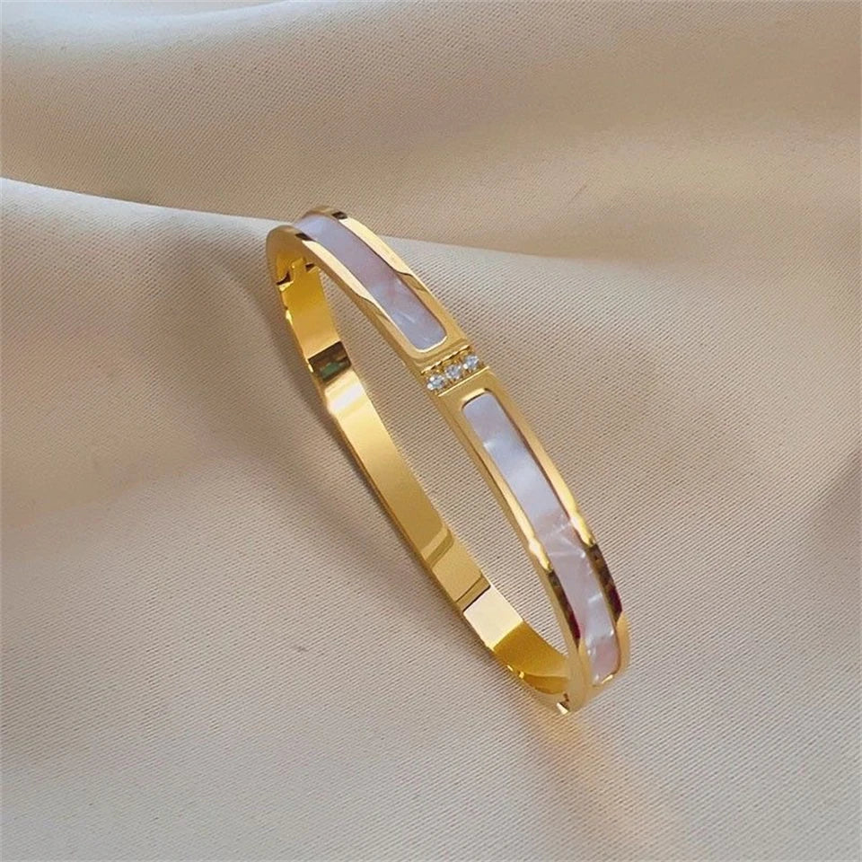 Aurelia Bangle